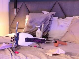 Tiana Lorenz webcam model stream image