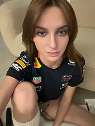 -AngelAri- webcam model stream image