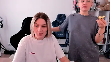 hotblonds webcam model stream image