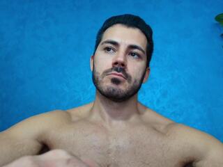 Cutler Q webcam model stream image