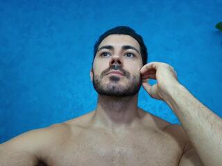 Cutler Q webcam model stream image