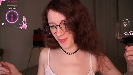 TeaseDealer webcam model stream image