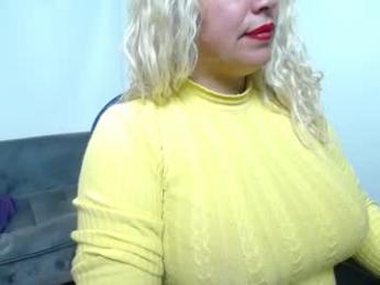 saralovens webcam model stream image