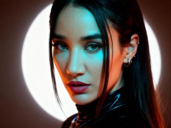 IzoraTaccone webcam livejasmin model stream image