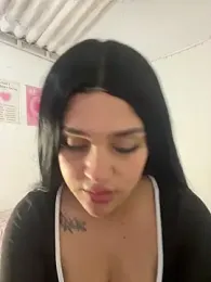 violet-333 webcam model stream image