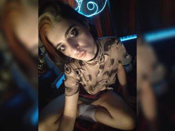 CrazySquirtSiren webcam bongacams model stream image
