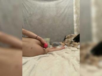 CUMshotik23 webcam model stream image