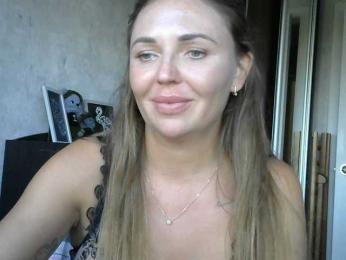 CuteAngelina webcam model stream image