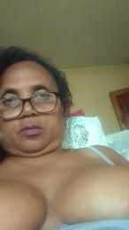 momsexy_xxx webcam cam4 model stream image