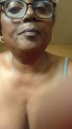 momsexy_xxx webcam model stream image
