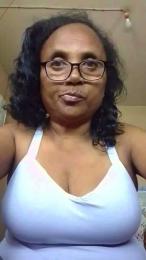 momsexy_xxx webcam model stream image
