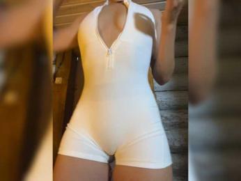 DariMneLubov webcam bongacams model stream image