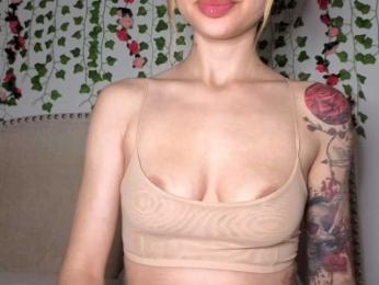 Xoxcat webcam model stream image