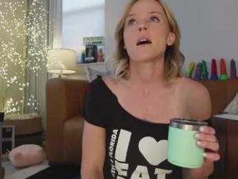 taylor_love_303 webcam chaturbate model stream image