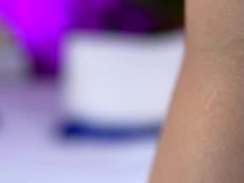 lalaroze webcam chaturbate model stream image