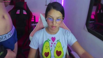 room_kiitty webcam model stream image