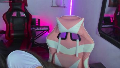 room_kiitty webcam model stream image