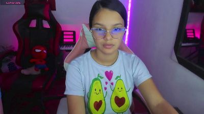 room_kiitty webcam model stream image