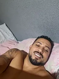 Ragnar121277 webcam model stream image