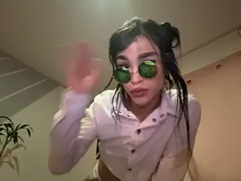 stormytt_ webcam model stream image