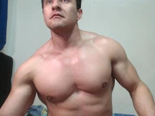 Edde Max webcam model stream image