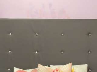 harmonyhill webcam model stream image