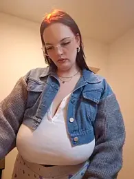 JUJUICY- webcam model stream image