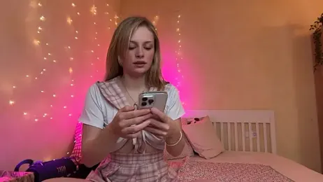 Ellakalinin00 webcam model stream image