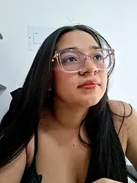 -VICKKY webcam model stream image