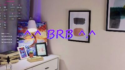 Umia_Bordered webcam model stream image
