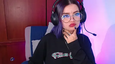 Raventh_ webcam model stream image