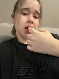 HornyGirlH webcam model stream image