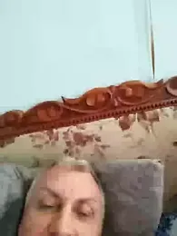 _lady_red_ webcam model stream image