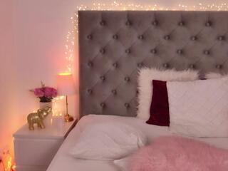 Rebeca Leigh webcam model stream image