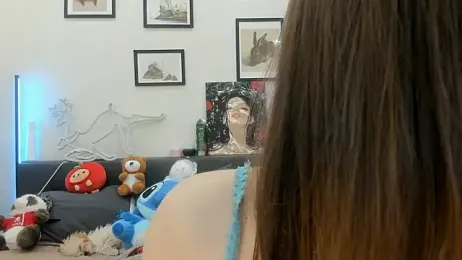 dolly_ll webcam model stream image