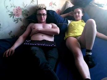 gray-couple webcam model stream image