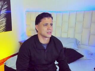 Aiden Owens webcam flirt4free model stream image
