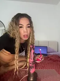 lanahot-77 webcam stripchat model stream image