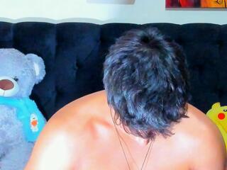 Ryan Garden webcam model stream image