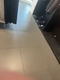 AlexGogo23 webcam model stream image