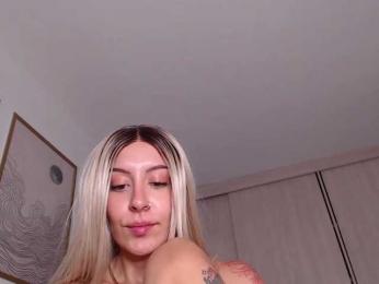 AlesziaRose webcam model stream image