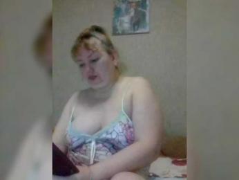 LucyAlexis webcam model stream image