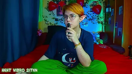 TrickyKitsune webcam model stream image