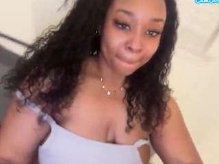 yourmamisilkx webcam model stream image