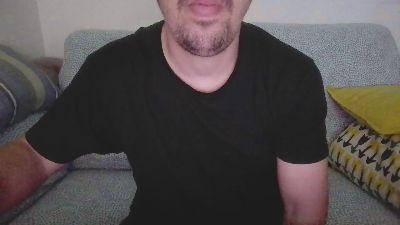 _play_ webcam model stream image