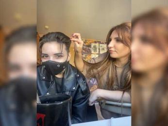 MagicalLouu webcam model stream image