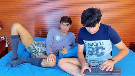 peakk_twiinns webcam stripchat model stream image