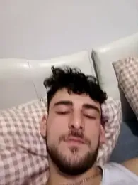 Yasinyasin7 webcam model stream image