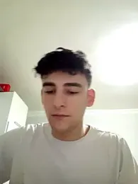 Yasinyasin7 webcam model stream image