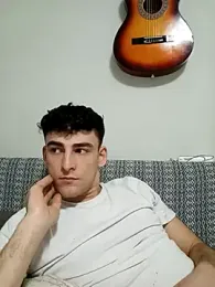 Yasinyasin7 webcam model stream image